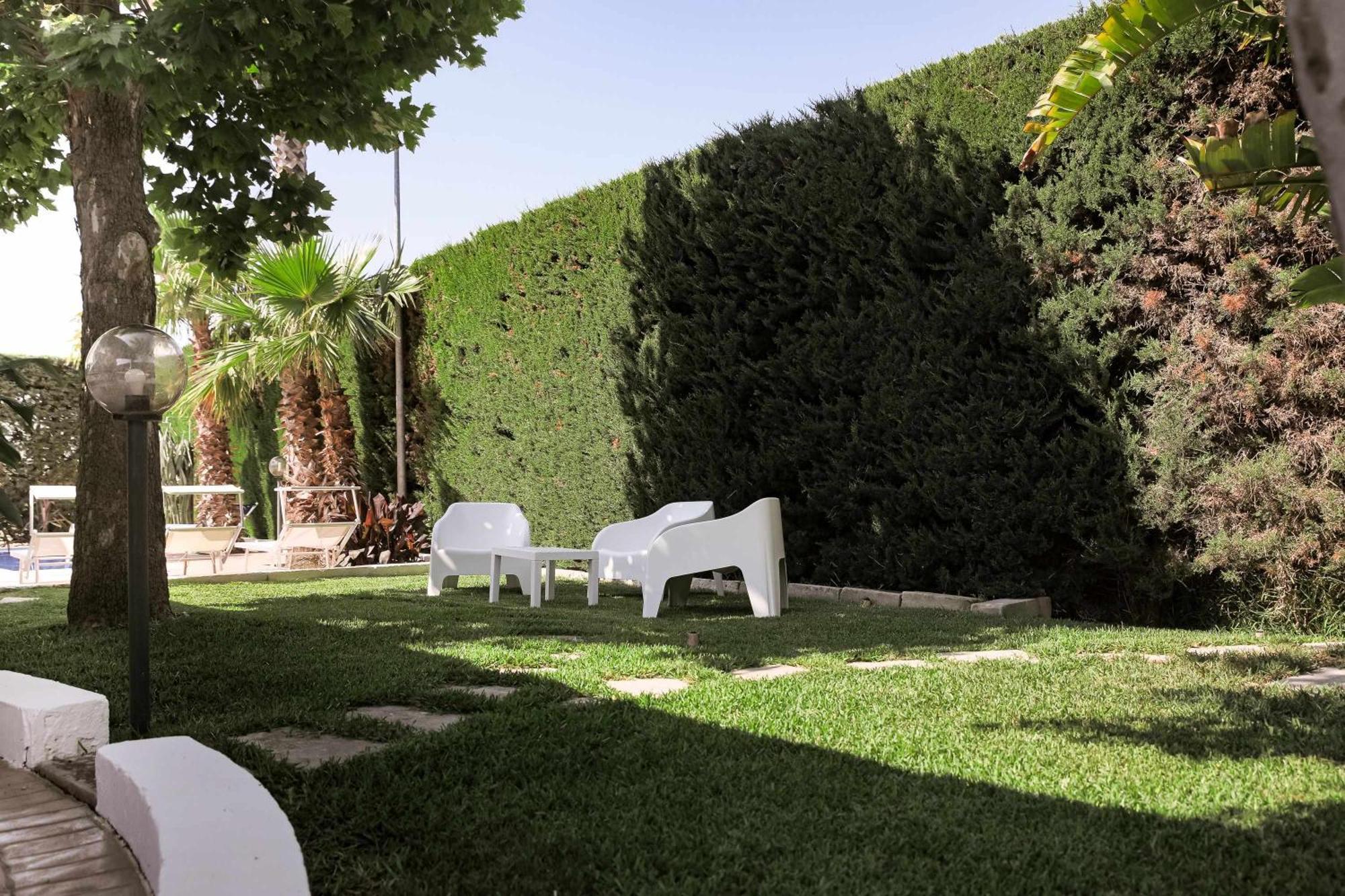 Villa Claudia By Vivimy Парабита Экстерьер фото
